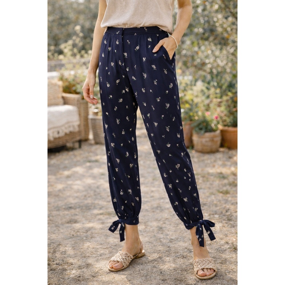 Harlyn 100%‎ Silk Floral Print Ribbon Pants Navy Blue Tie Cuff Disty Womens M